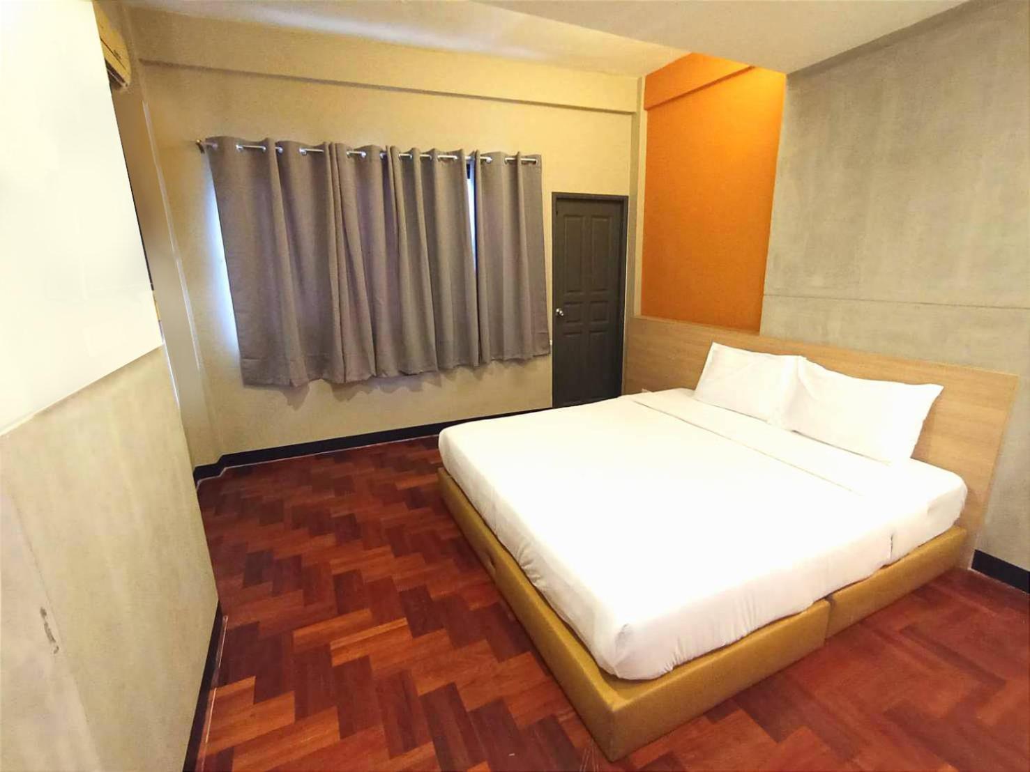 Go Inn Silom โกอินน์ สีลม - สถานีรถไฟฟ้าเซนต์หลุยส์ Bangkok Exterior foto